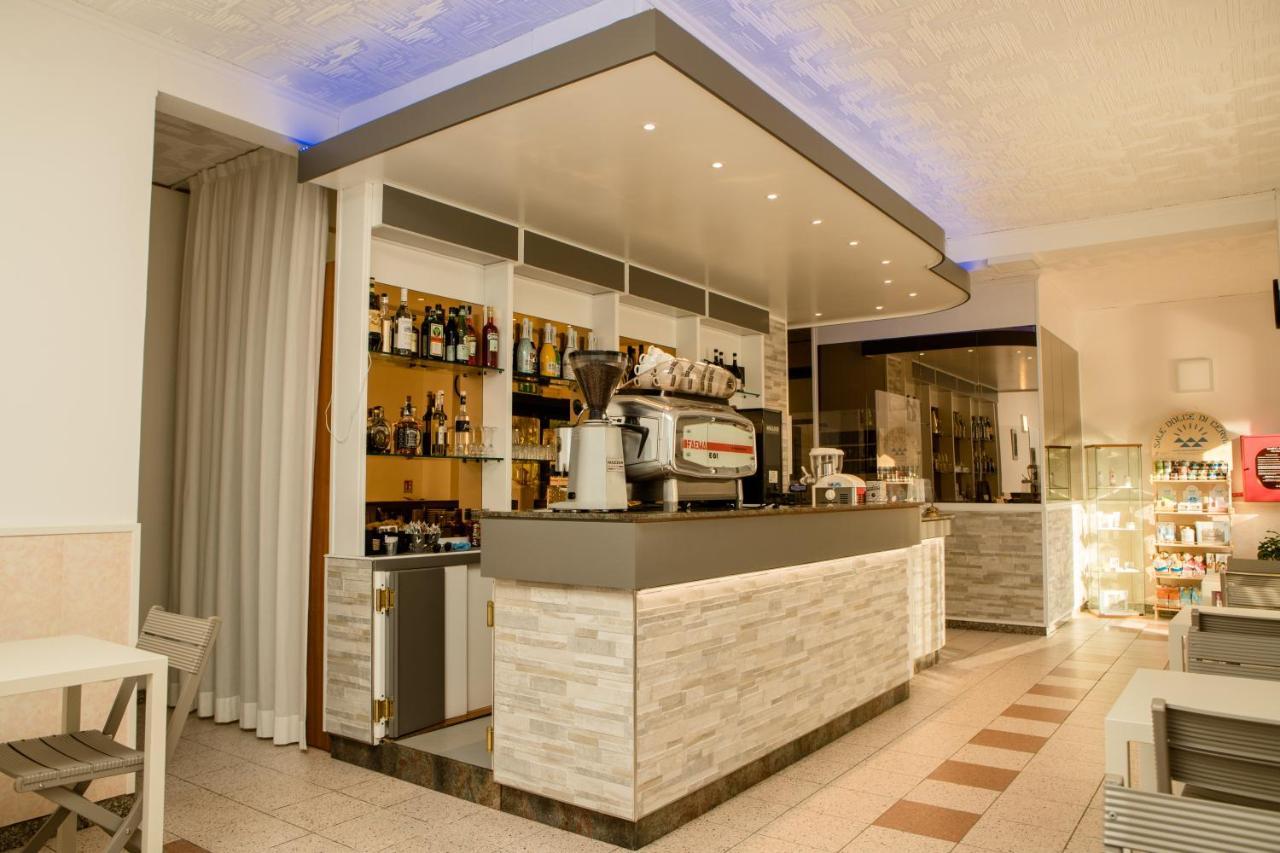 Hotel Lydia Cervia Exterior photo