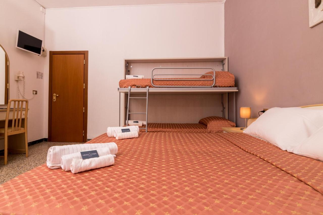 Hotel Lydia Cervia Exterior photo